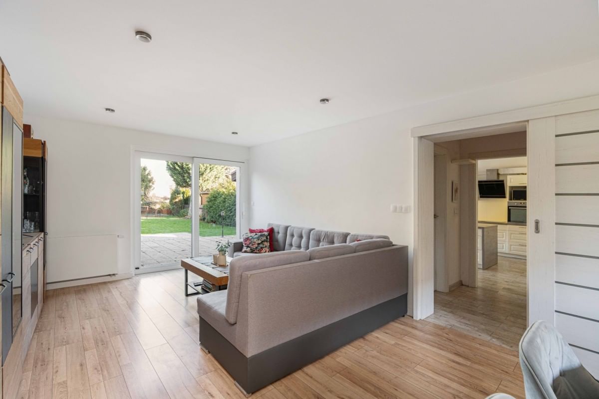 Dom 6 pokojowe na Sprzedaż