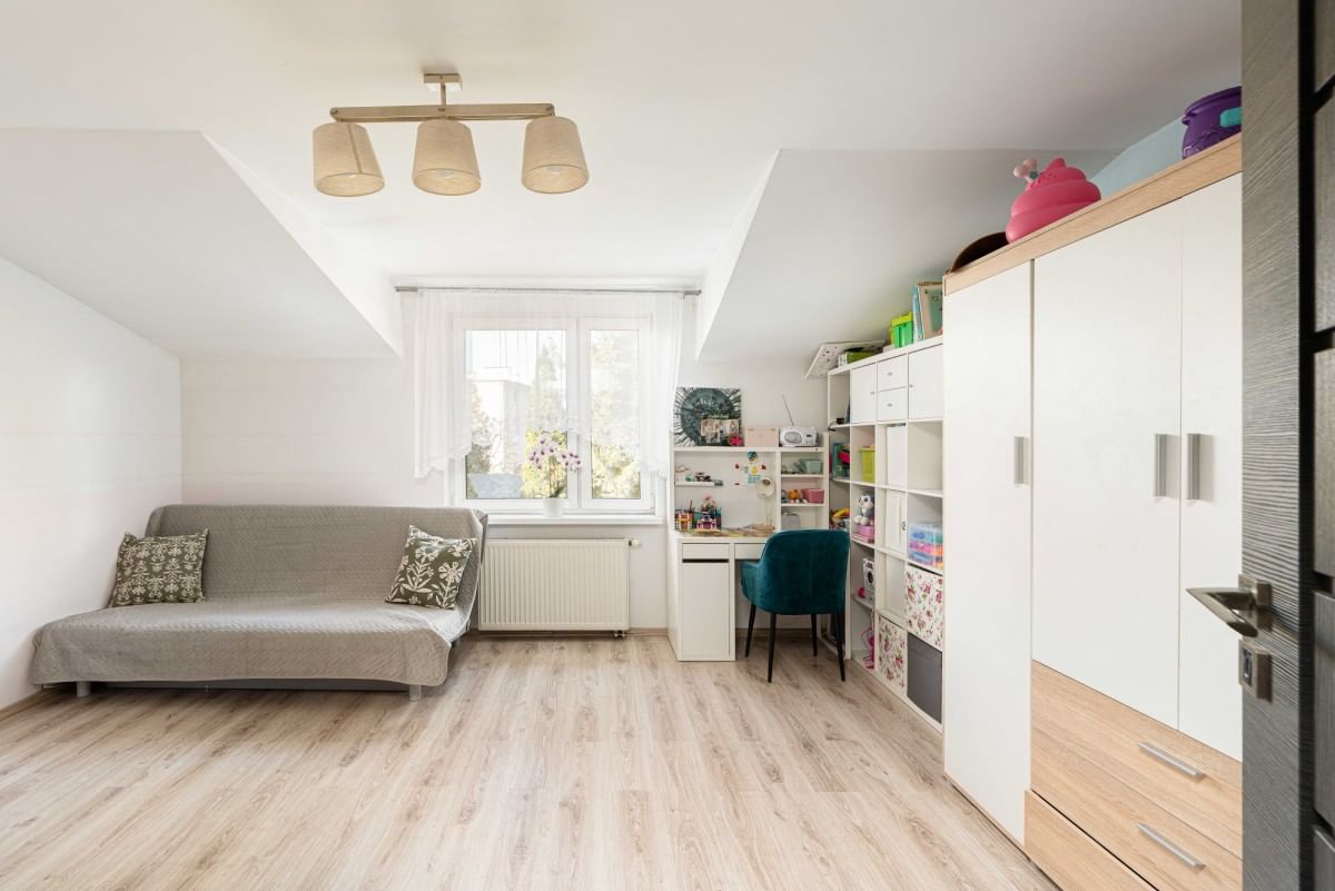 Dom 6 pokojowe na Sprzedaż