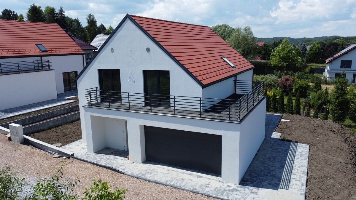 Dom 6 pokojowe na Sprzedaż