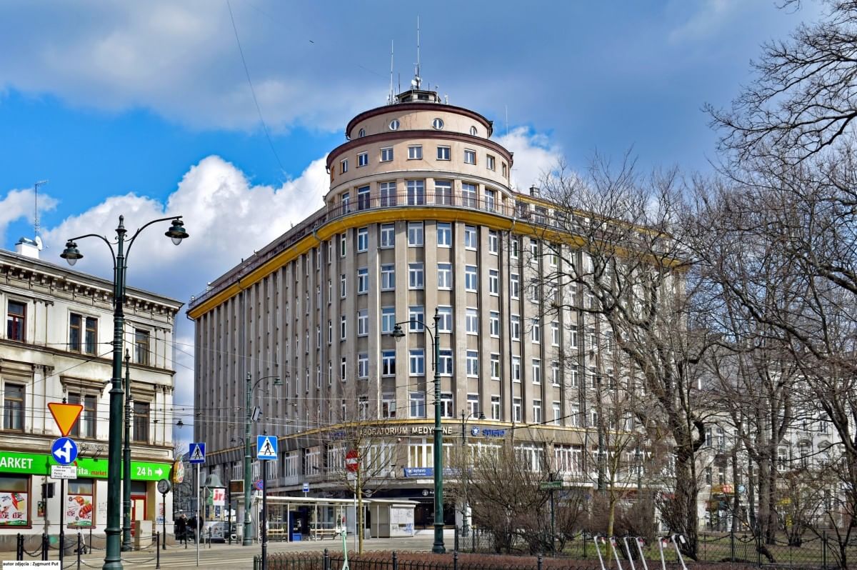 Mieszkanie 6 pokojowe na Sprzedaż