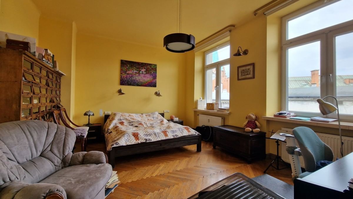 Mieszkanie 6 pokojowe na Sprzedaż