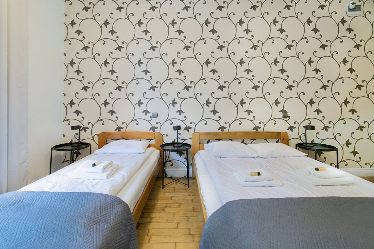 Lokal użytkowy  pokojowe na Sprzedaż