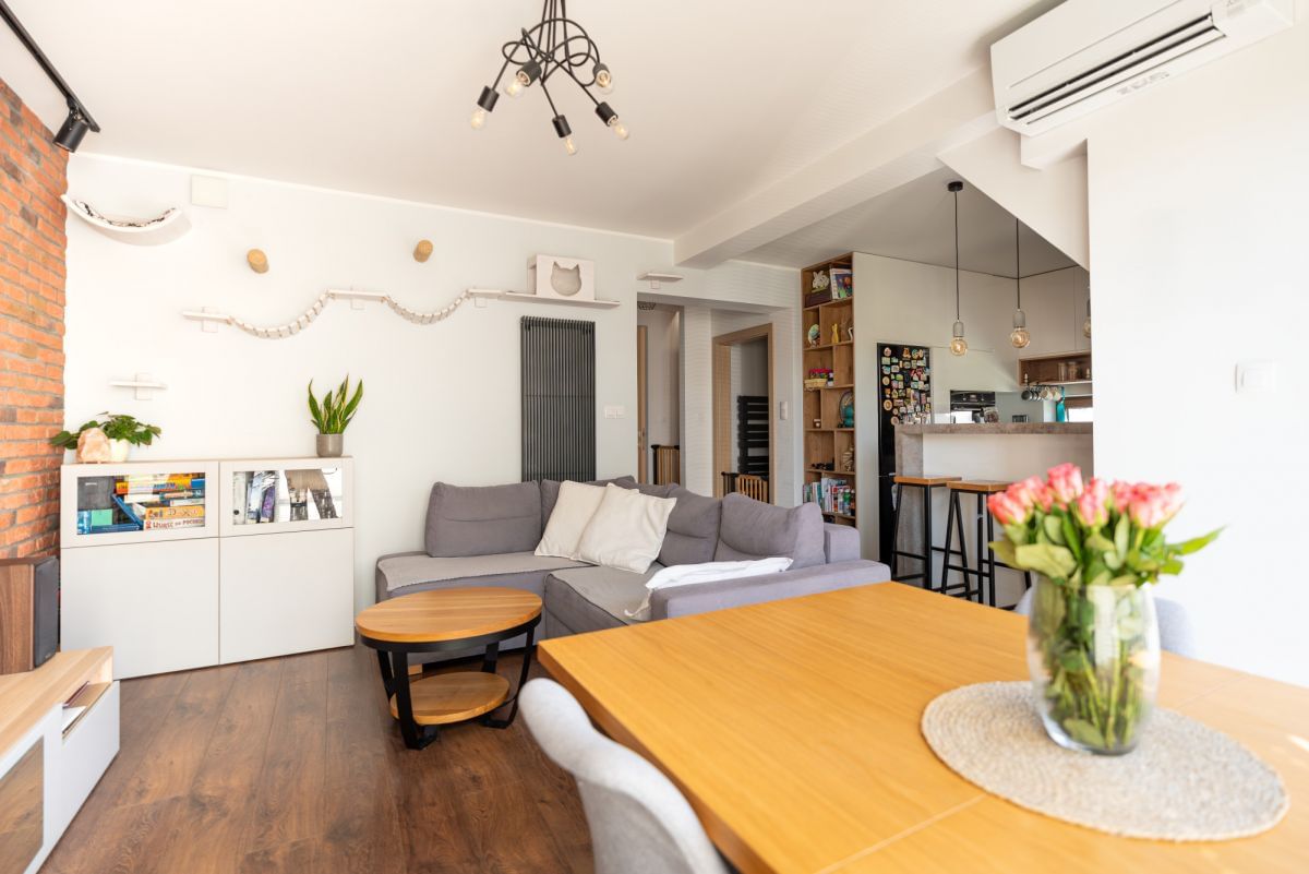 Mieszkanie 4 pokojowe na Sprzedaż