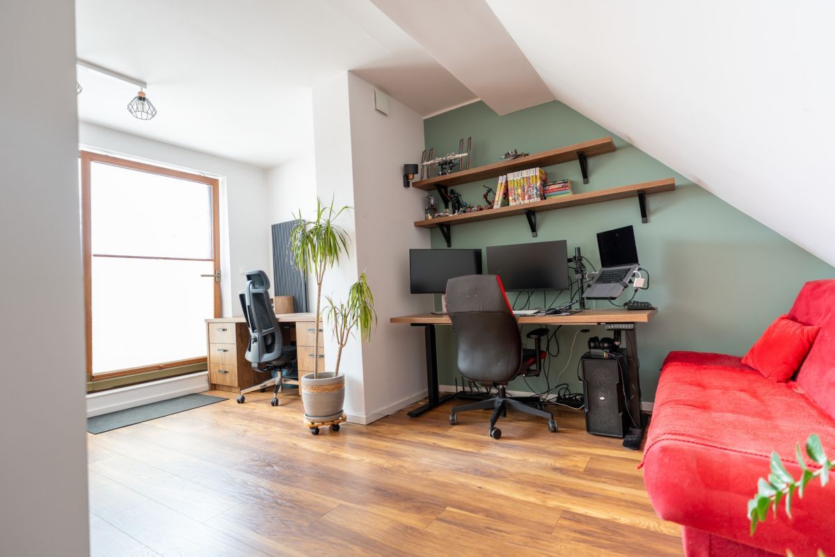 Mieszkanie 4 pokojowe na Sprzedaż