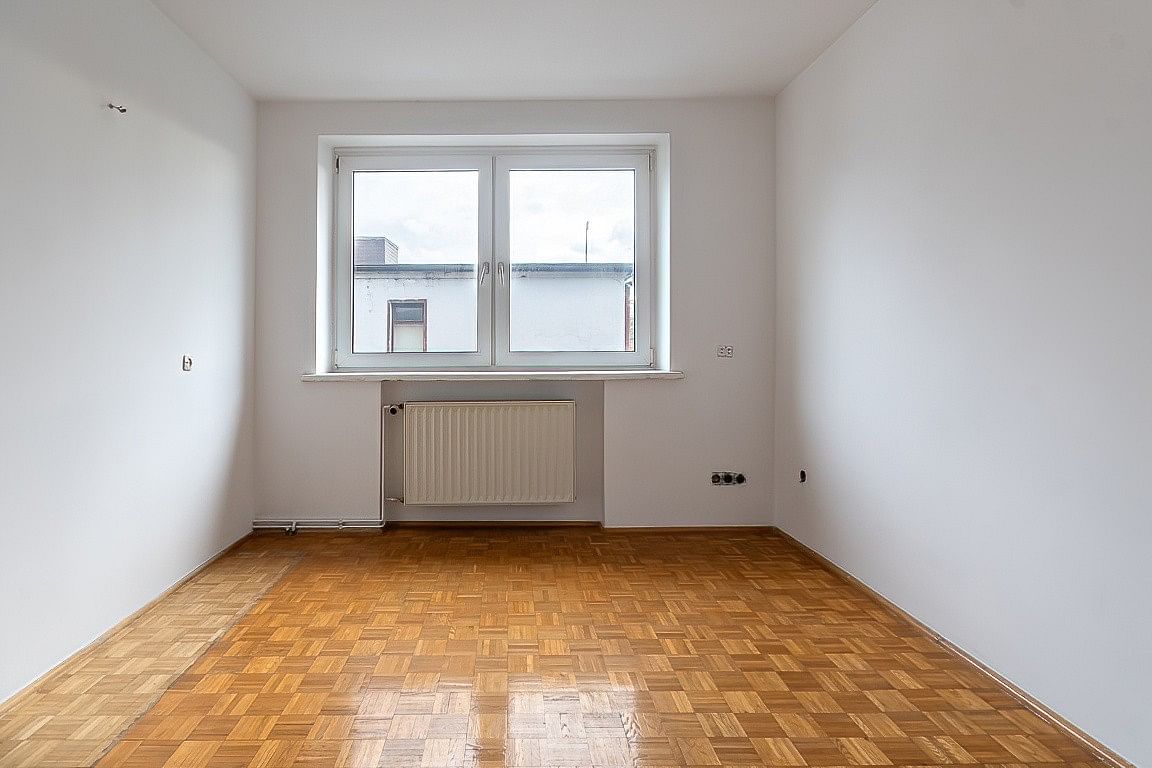 Dom 5 pokojowe na Sprzedaż