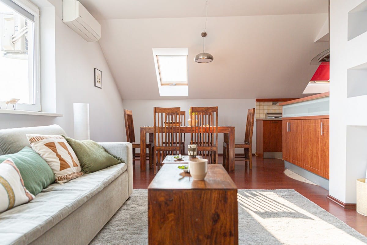 Mieszkanie 5 pokojowe na Wynajem