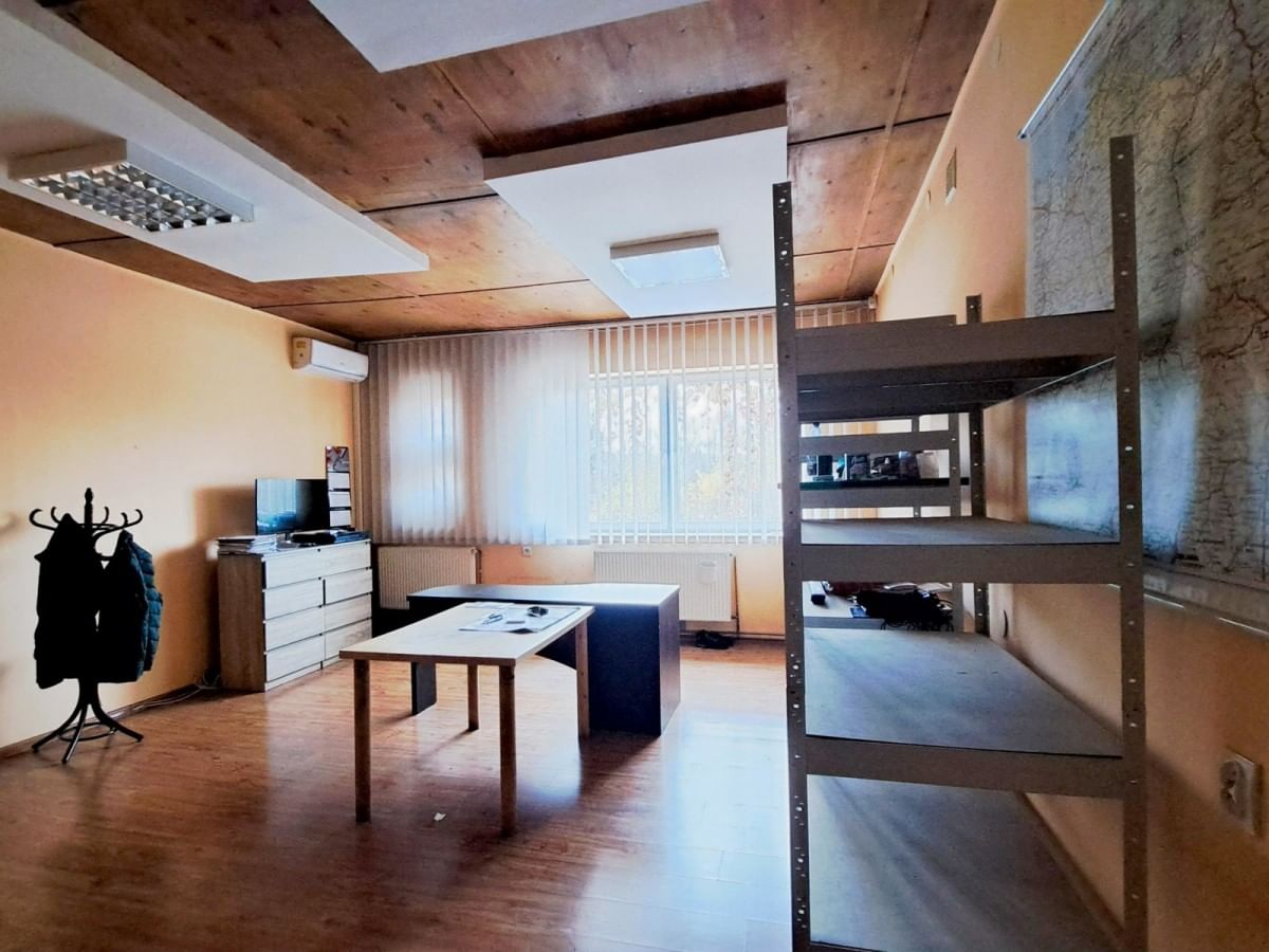 Lokal użytkowy  pokojowe na Sprzedaż