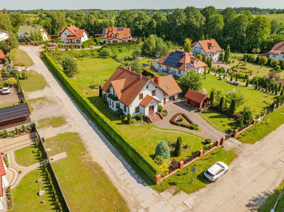 Dom 6 pokojowe na Sprzedaż
