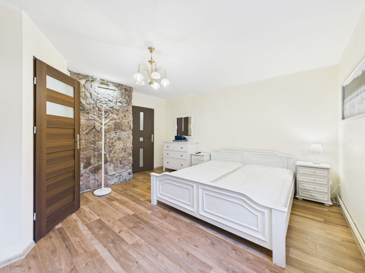 Dom  pokojowe na Sprzedaż