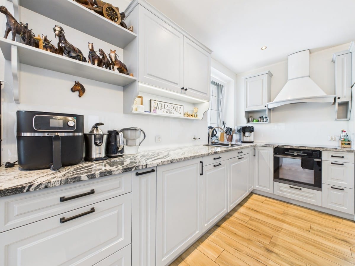 Dom 6 pokojowe na Sprzedaż