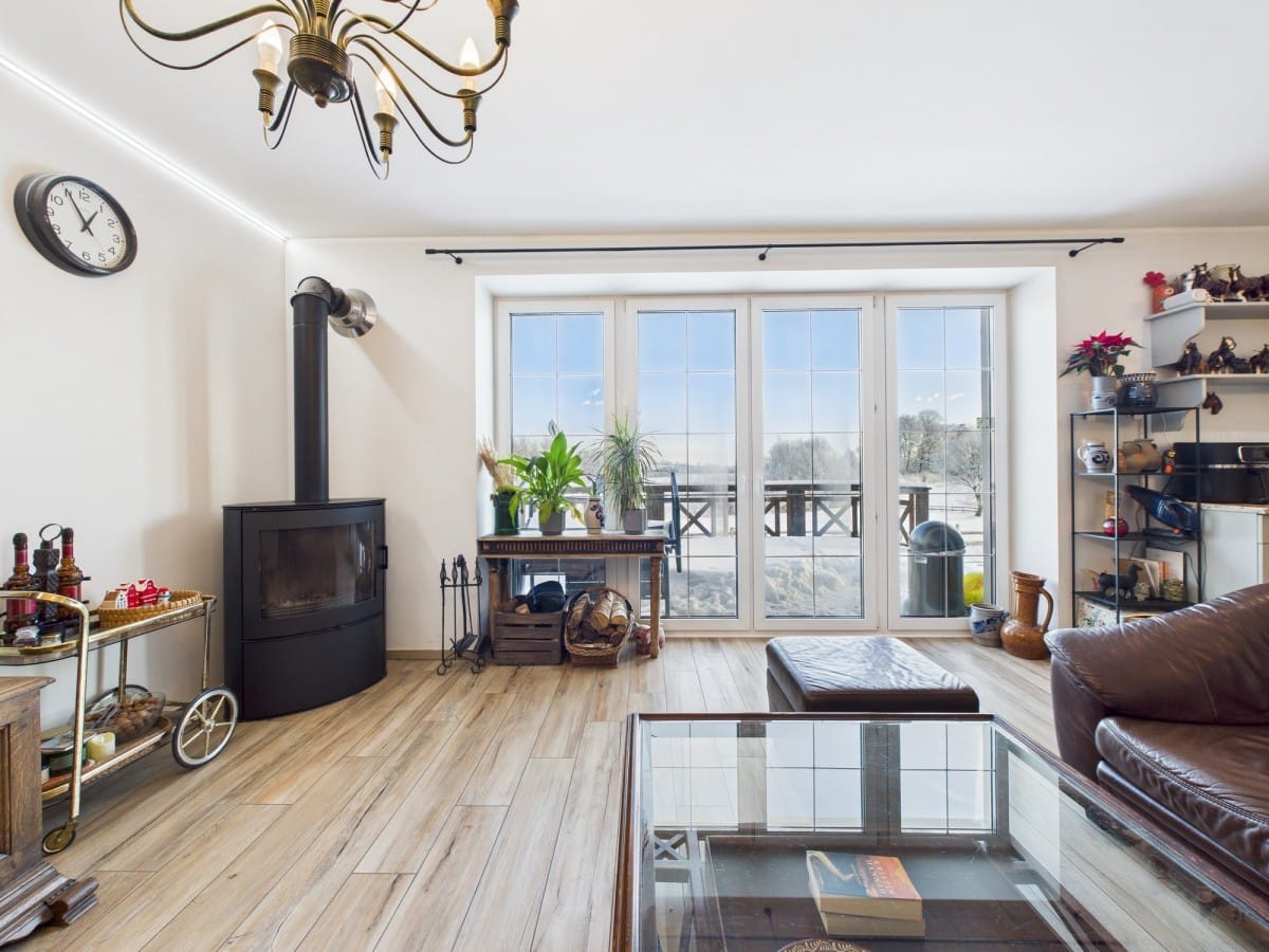 Dom 6 pokojowe na Sprzedaż