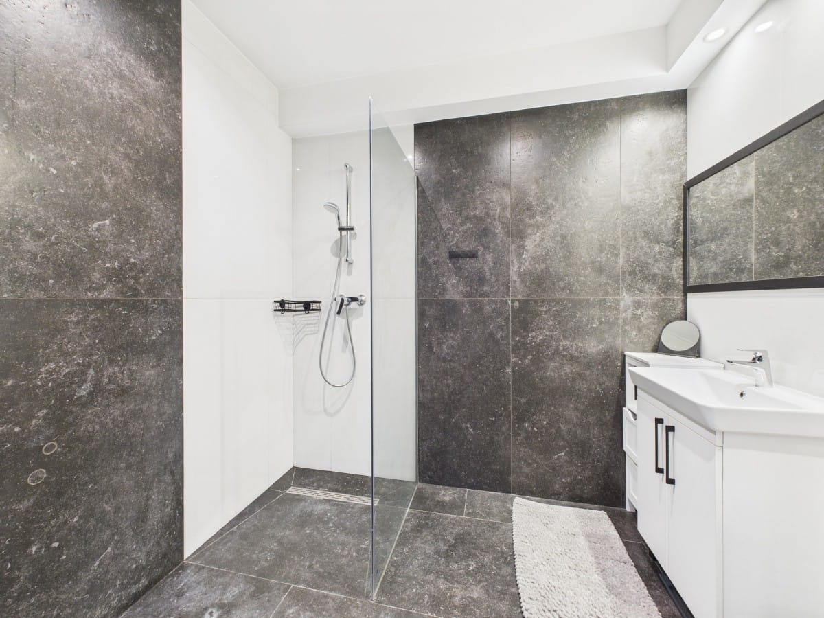 Dom 6 pokojowe na Sprzedaż