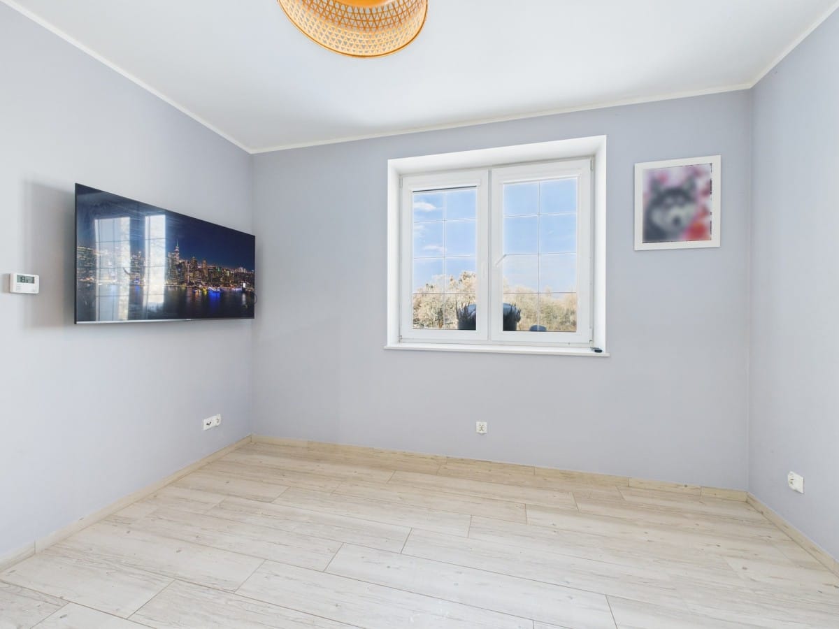 Dom 6 pokojowe na Sprzedaż