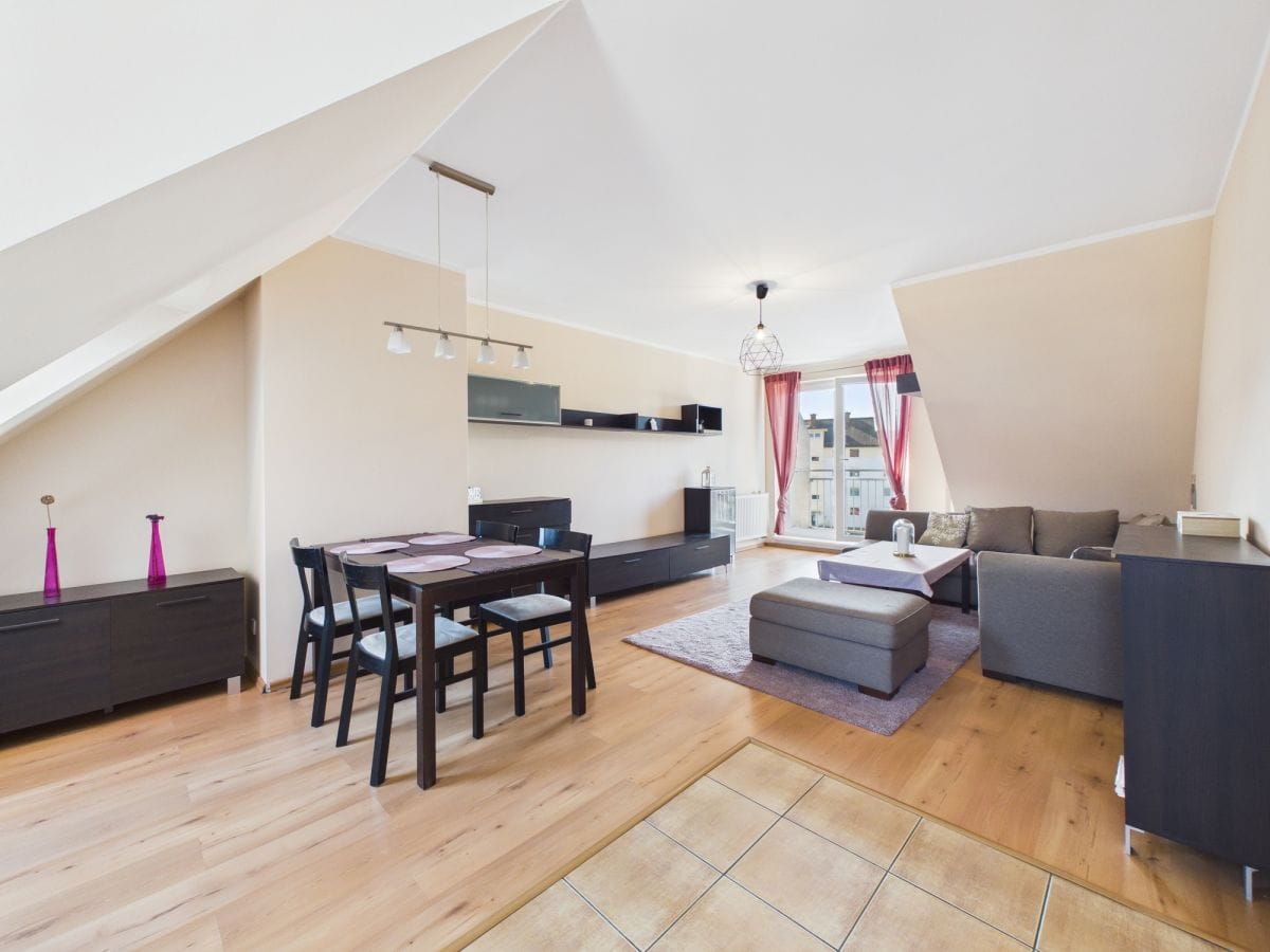 Mieszkanie 4 pokojowe na Sprzedaż