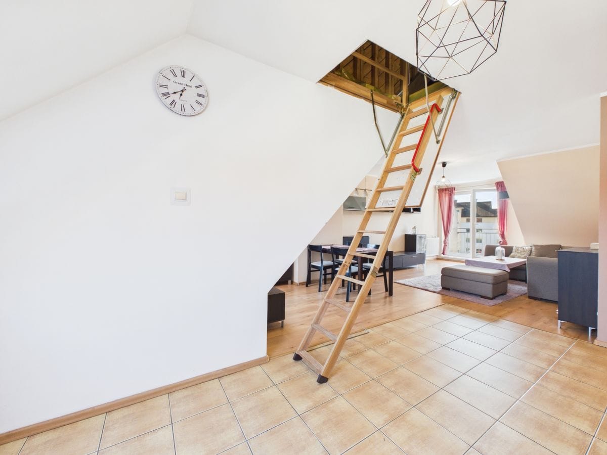 Mieszkanie 4 pokojowe na Sprzedaż