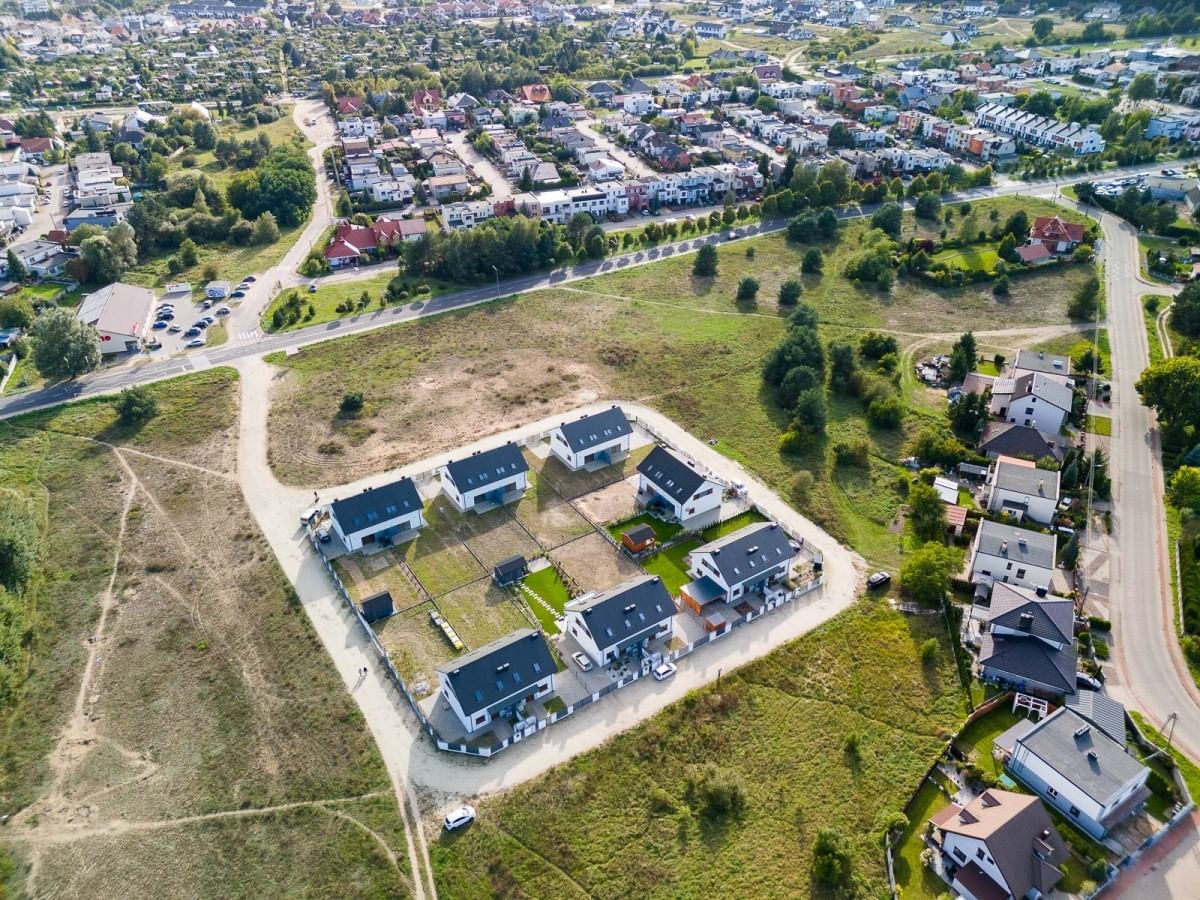 Dom 4 pokojowe na Sprzedaż