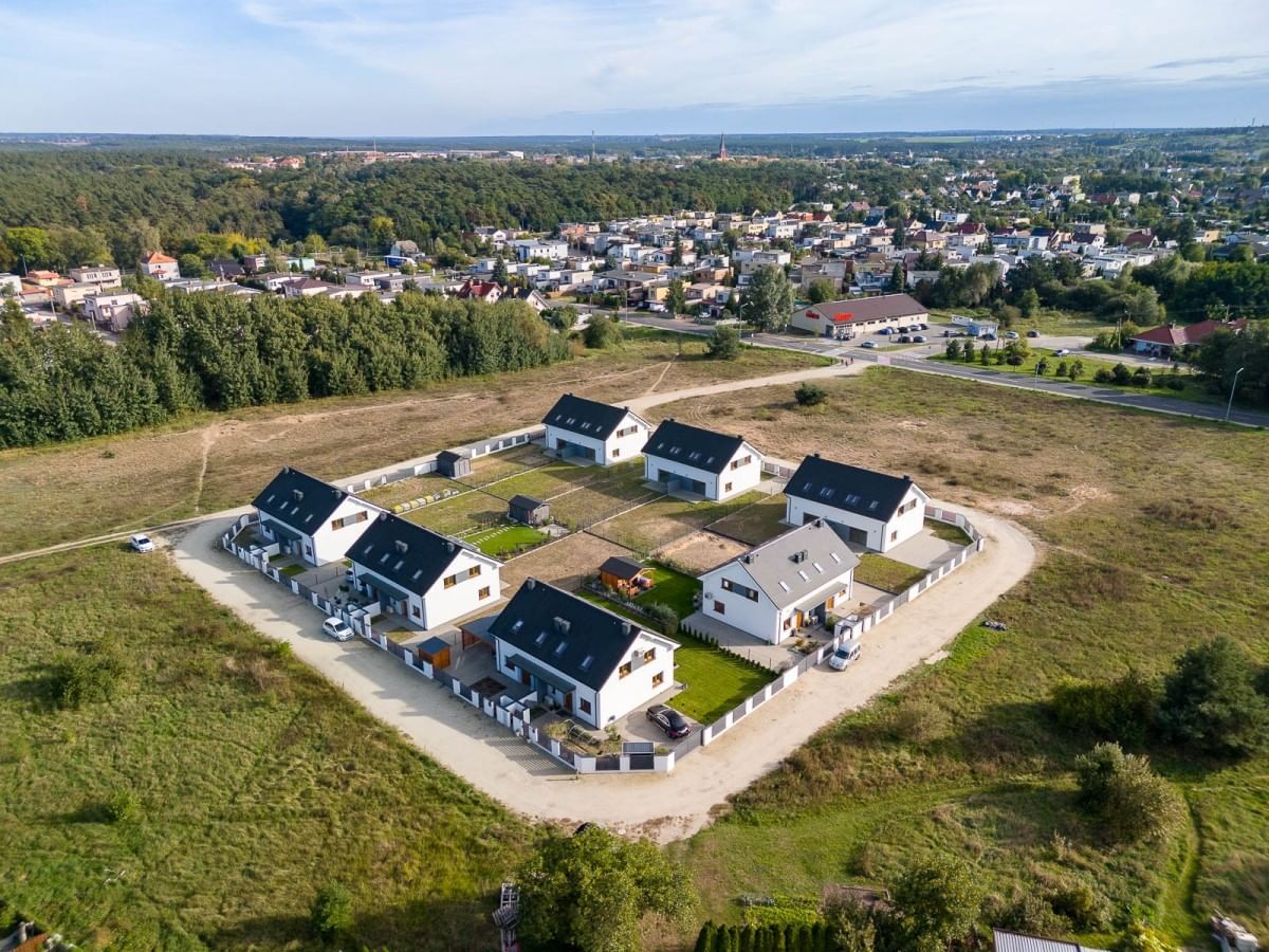 Dom 4 pokojowe na Sprzedaż
