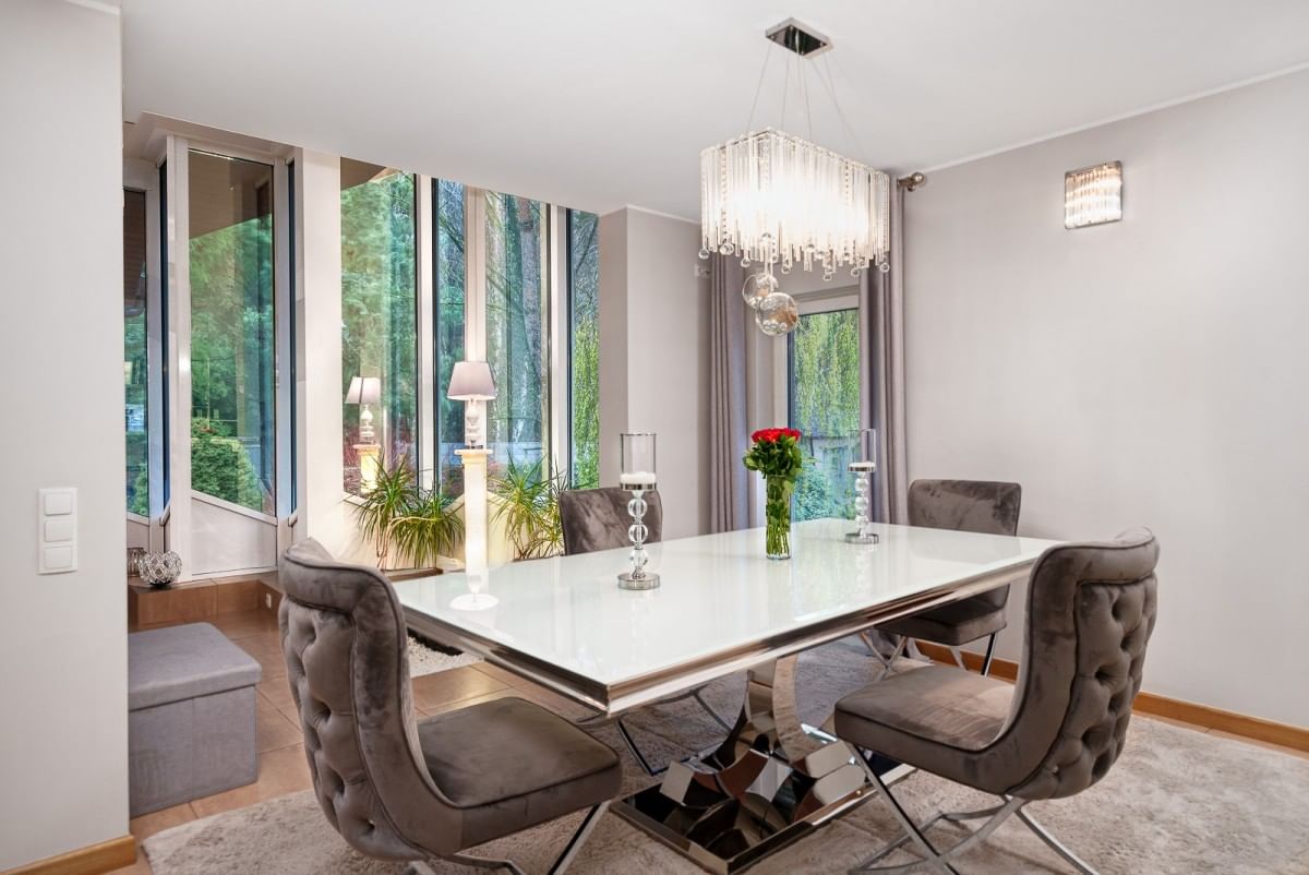 Dom 7 pokojowe na Sprzedaż