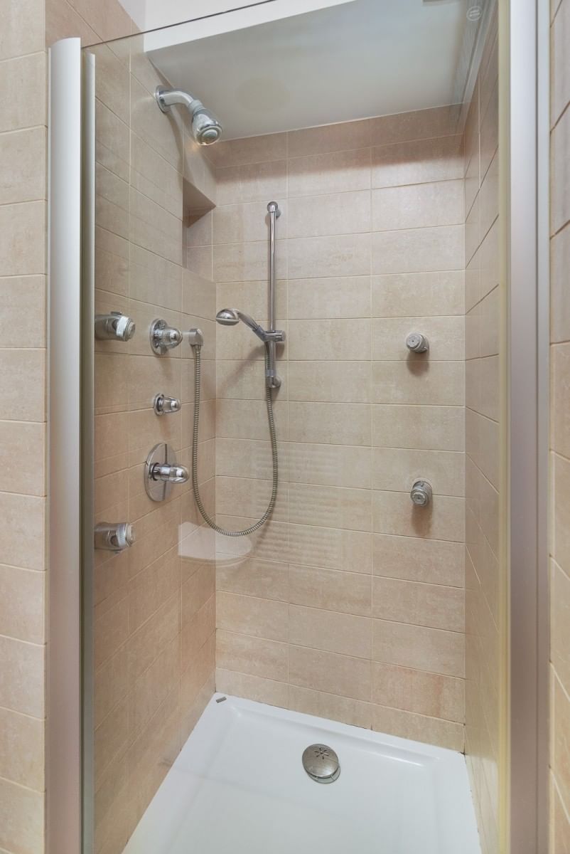 Dom 7 pokojowe na Sprzedaż