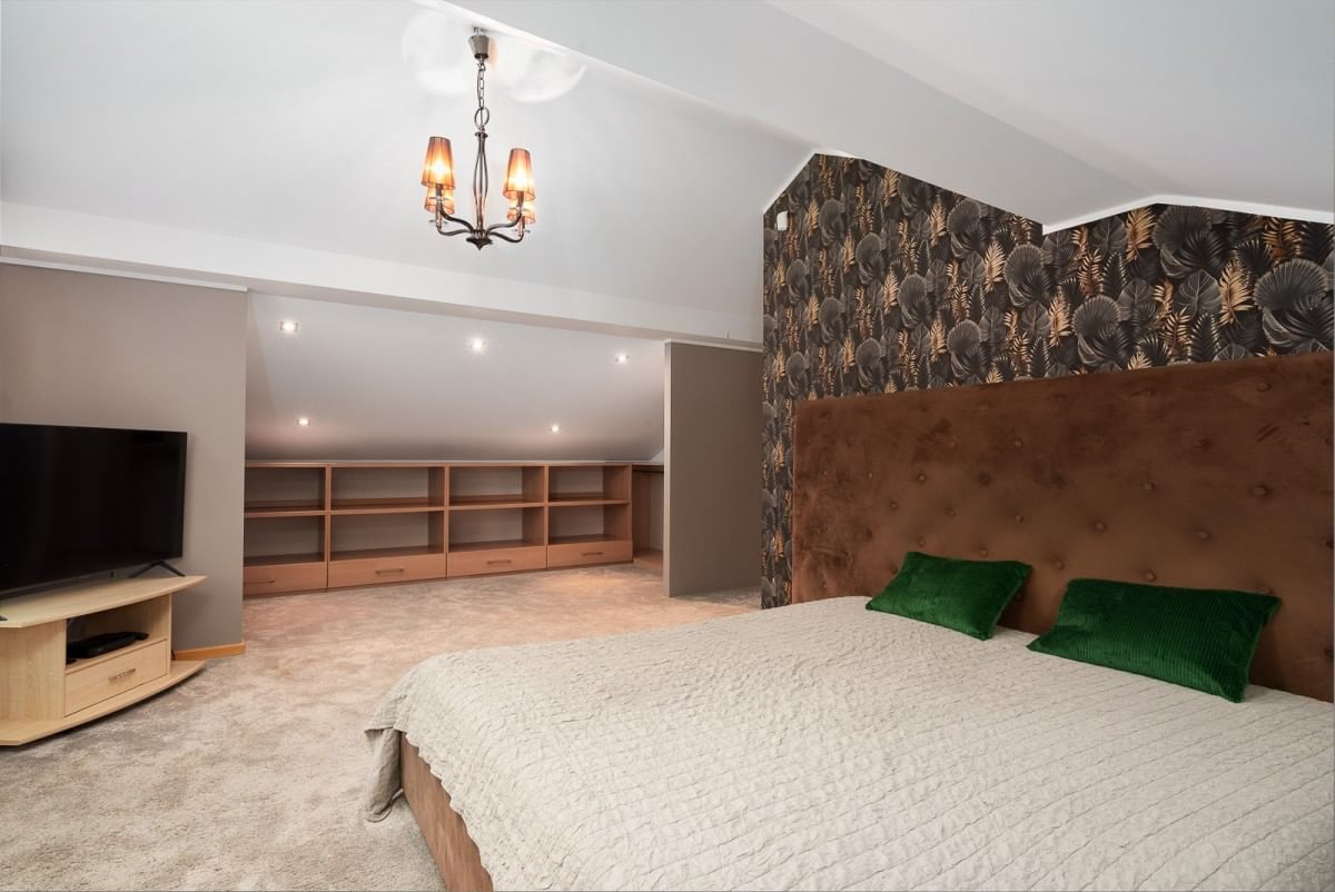 Dom 7 pokojowe na Sprzedaż