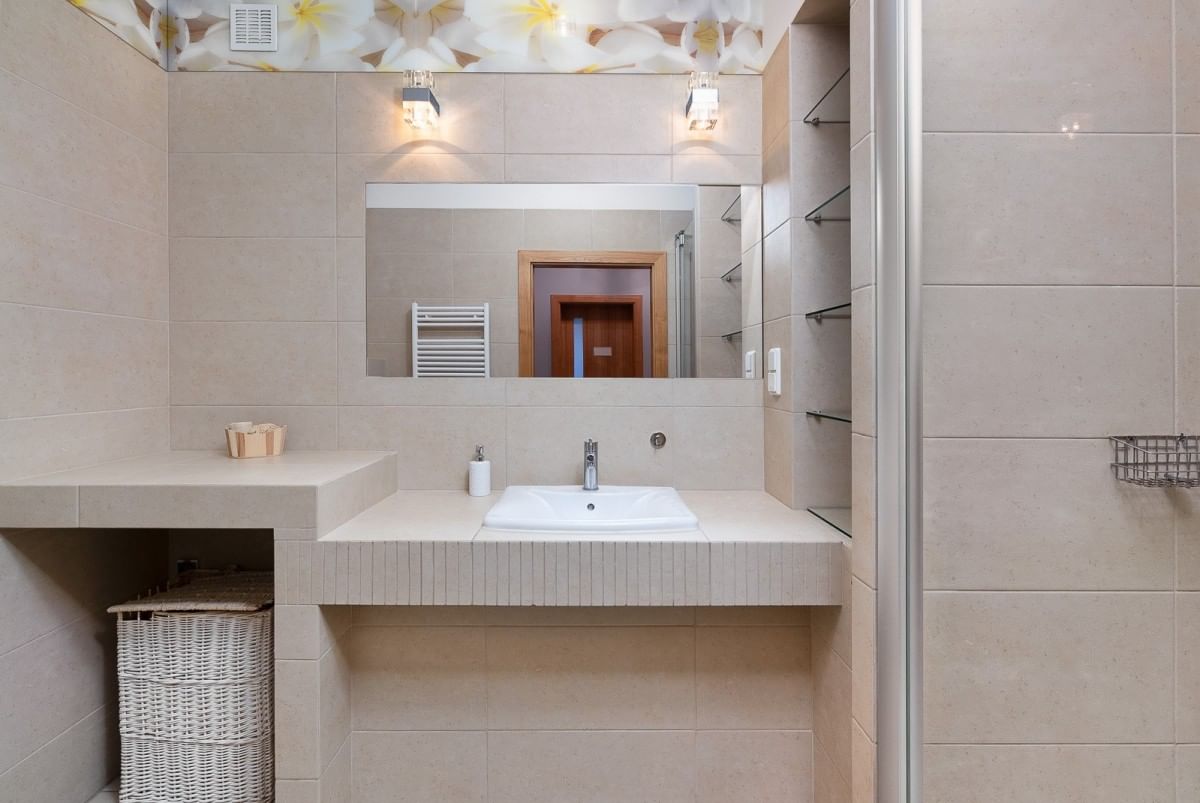 Dom 7 pokojowe na Sprzedaż