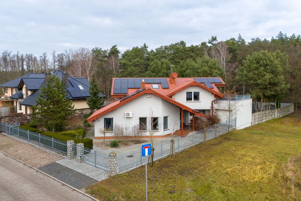 Dom 7 pokojowe na Sprzedaż