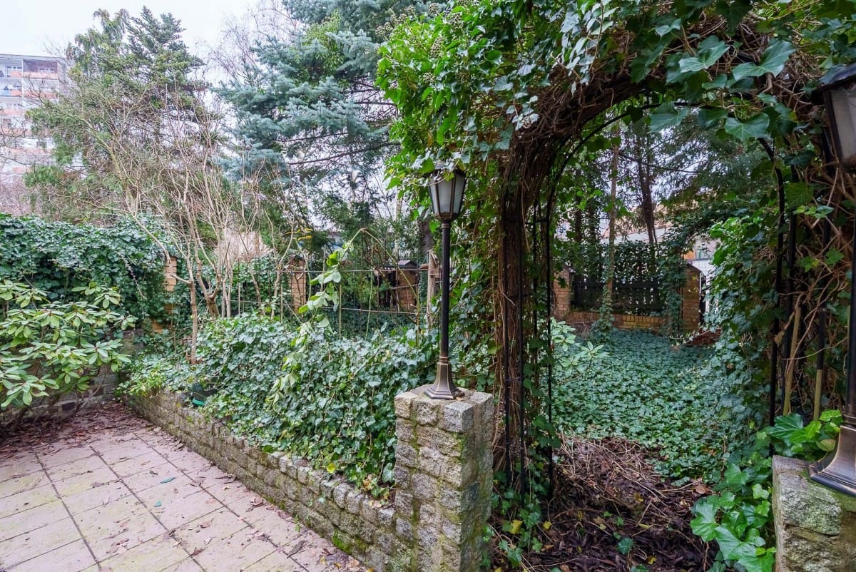 Dom  pokojowe na Sprzedaż