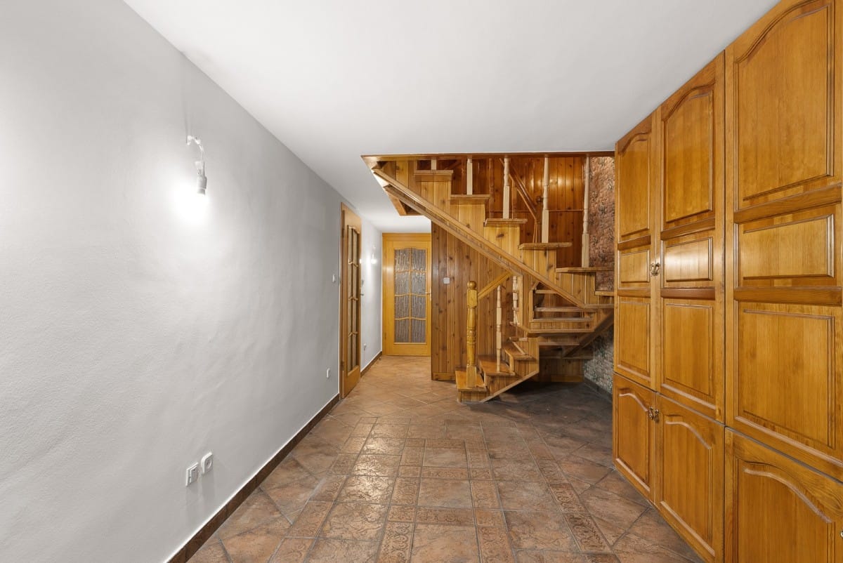 Dom  pokojowe na Sprzedaż