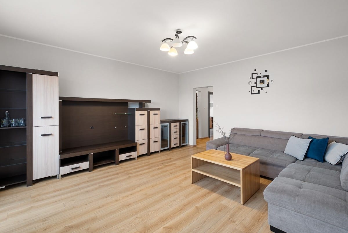 Mieszkanie 4 pokojowe na Sprzedaż