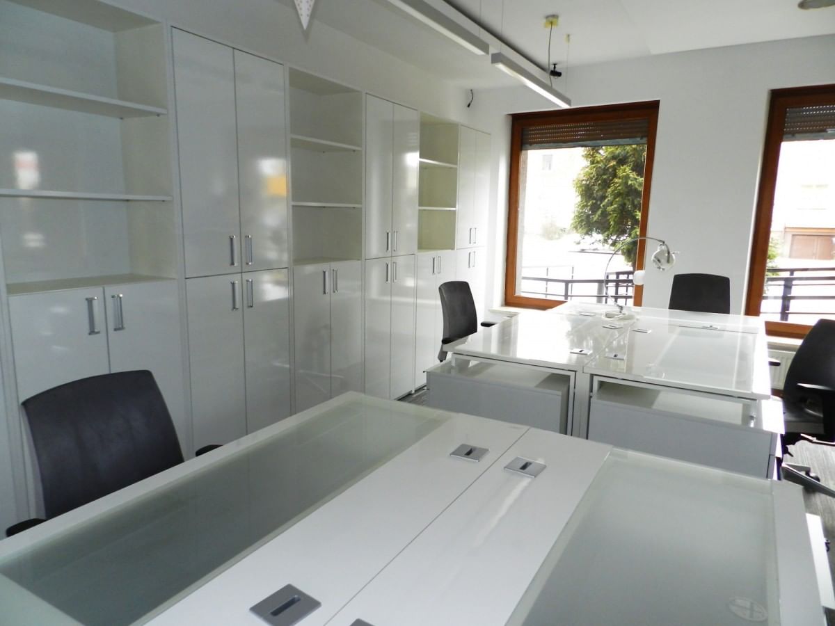 Lokal użytkowy  pokojowe na Wynajem