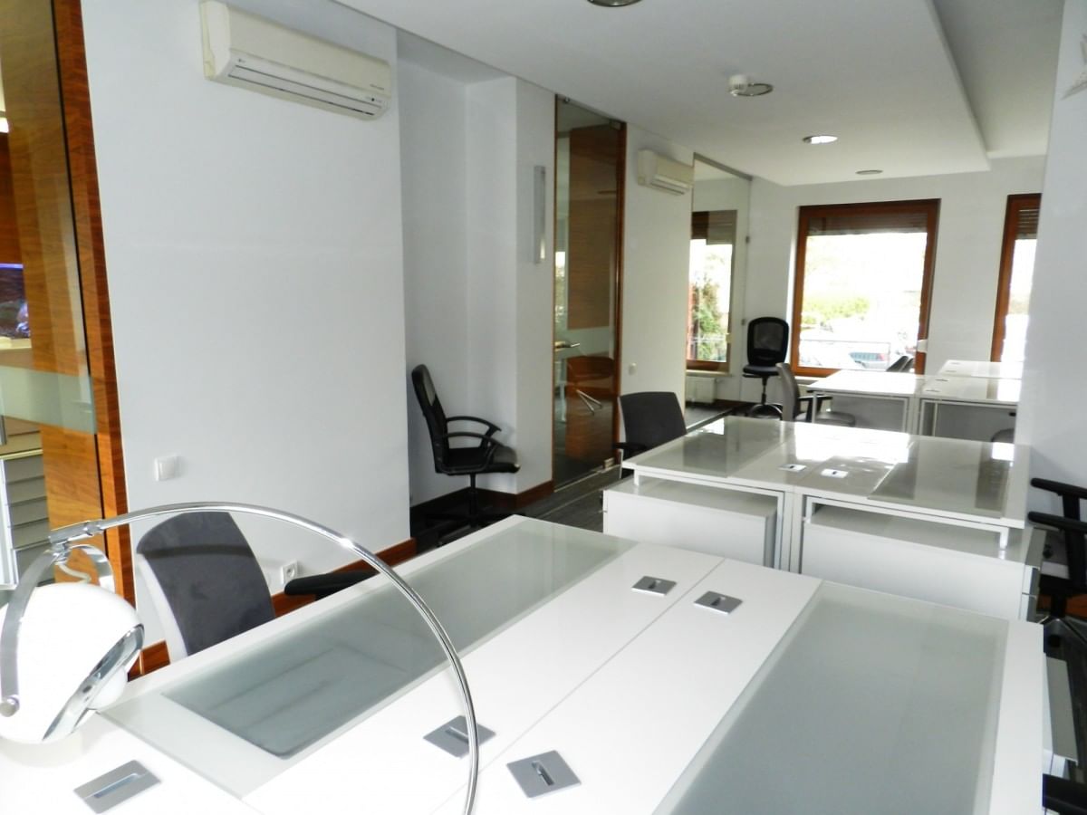 Lokal użytkowy  pokojowe na Wynajem