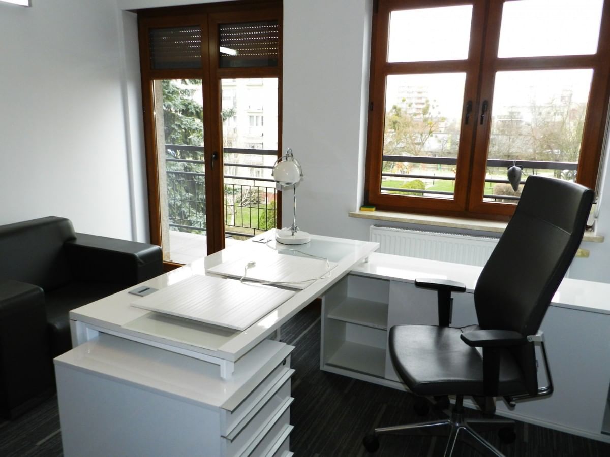 Lokal użytkowy  pokojowe na Wynajem