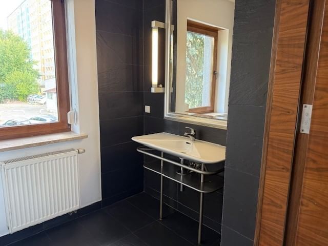 Lokal użytkowy  pokojowe na Wynajem