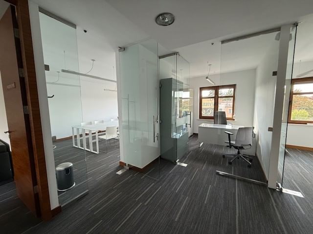 Lokal użytkowy  pokojowe na Wynajem