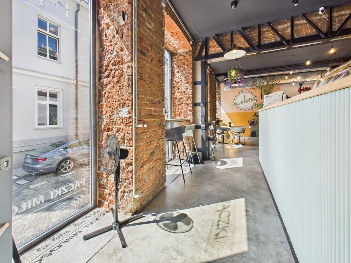 Lokal użytkowy  pokojowe na Sprzedaż