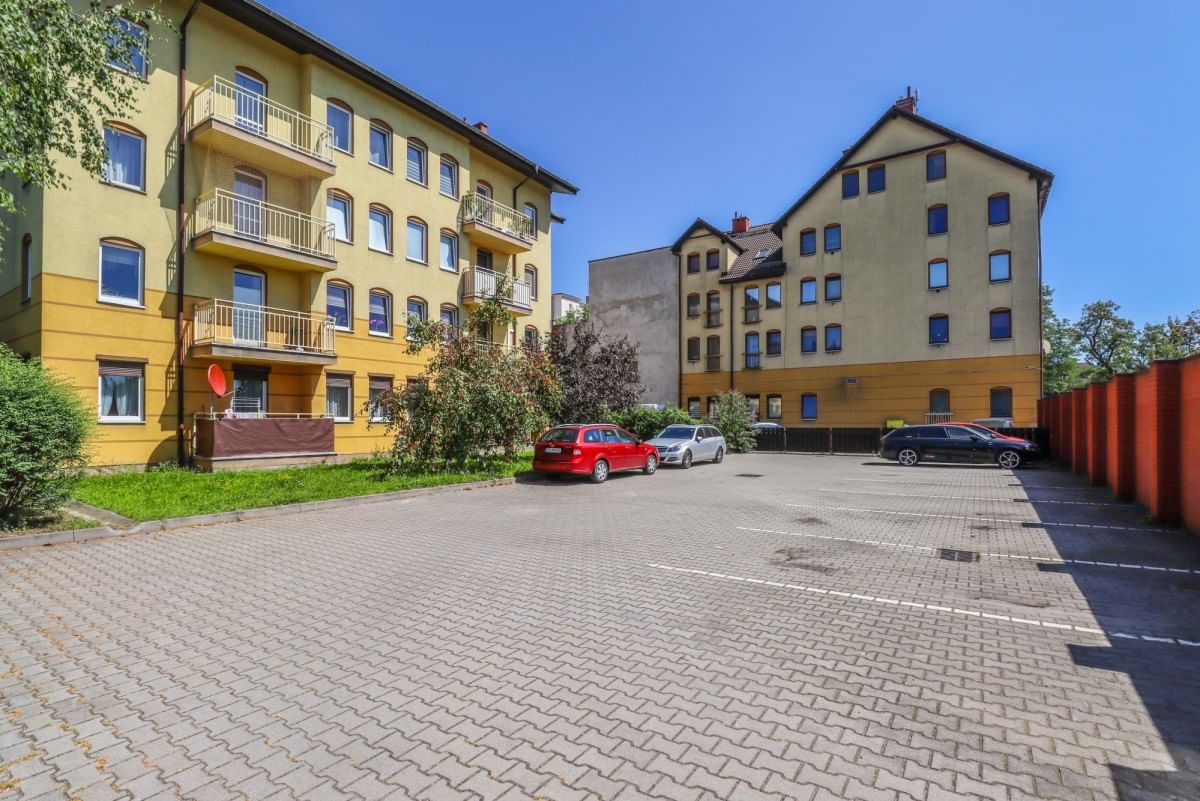 Mieszkanie 4 pokojowe na Sprzedaż