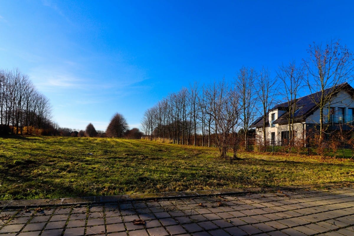 Działka  pokojowe na Sprzedaż