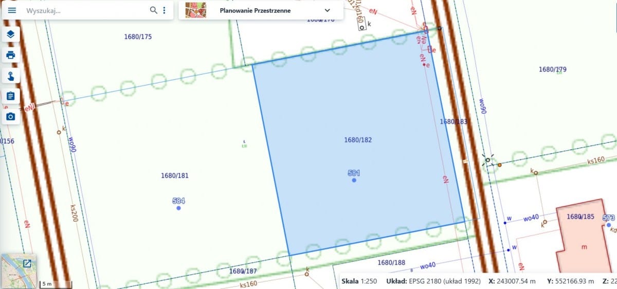 Działka  pokojowe na Sprzedaż