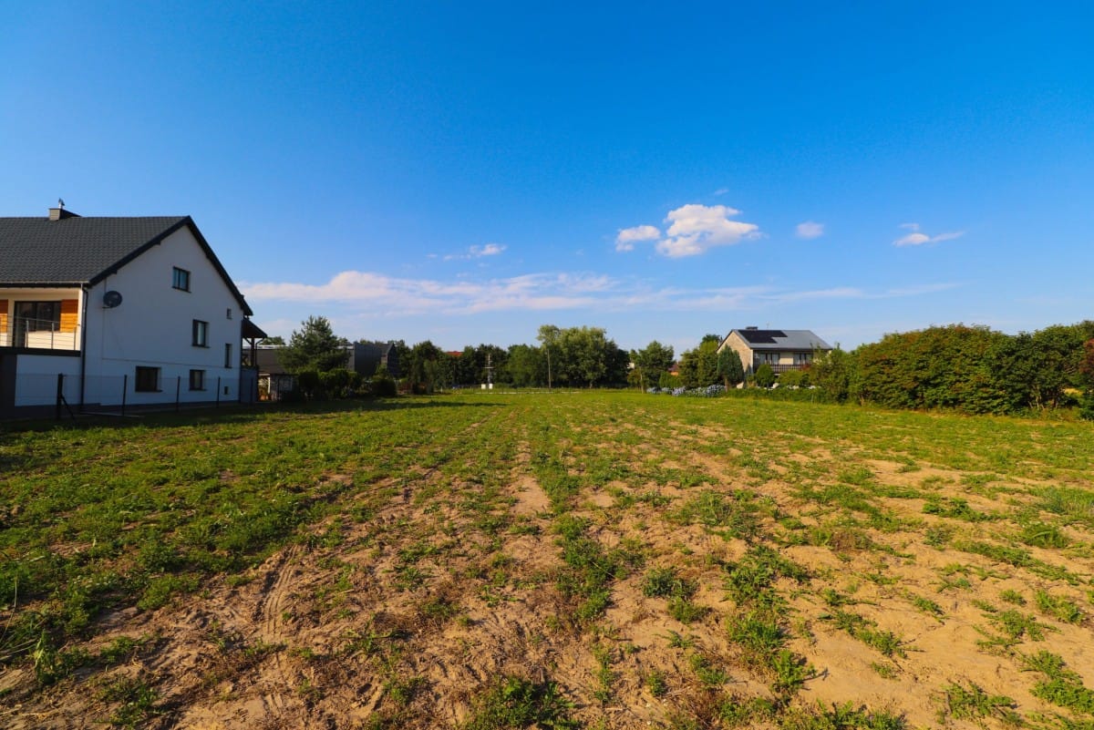 Działka  pokojowe na Sprzedaż