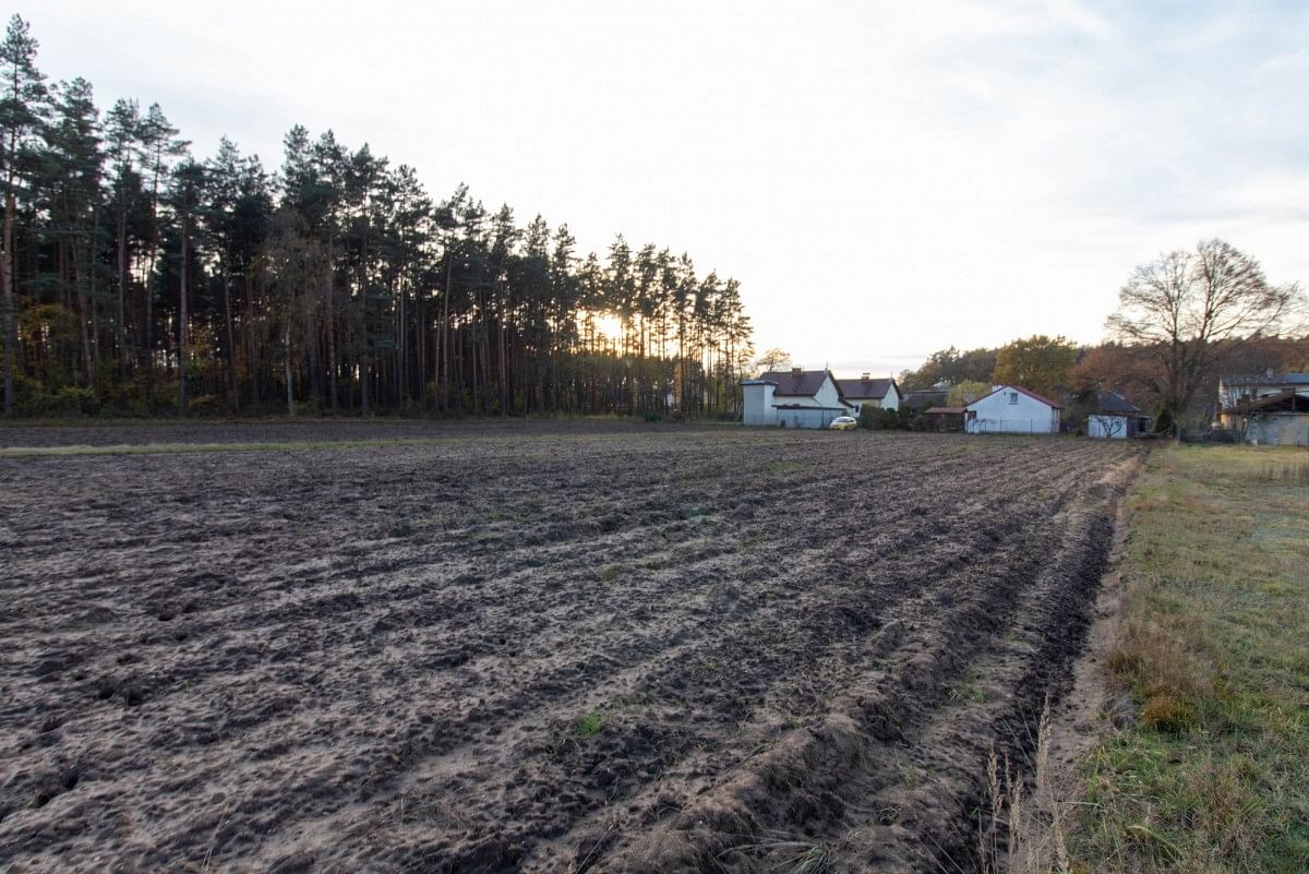 Działka  pokojowe na Sprzedaż