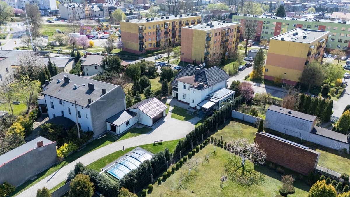 Dom 5 pokojowe na Sprzedaż