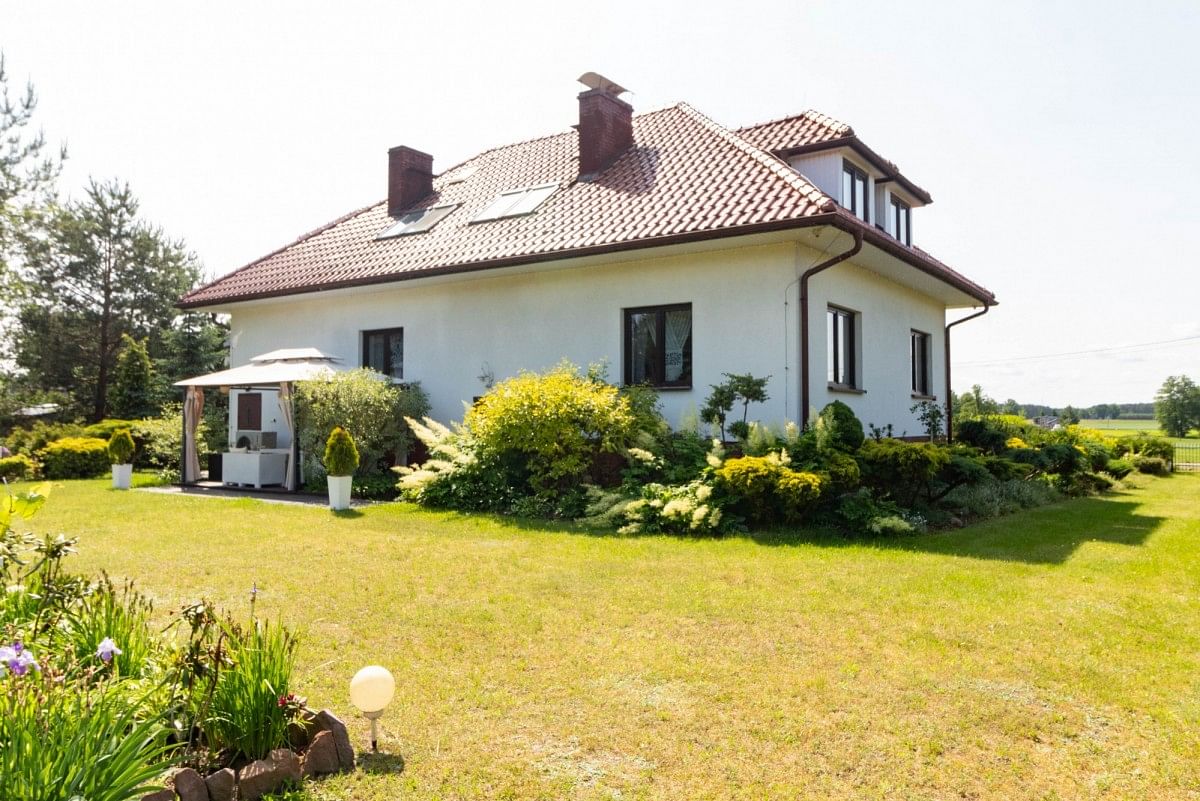 Dom 4 pokojowe na Sprzedaż