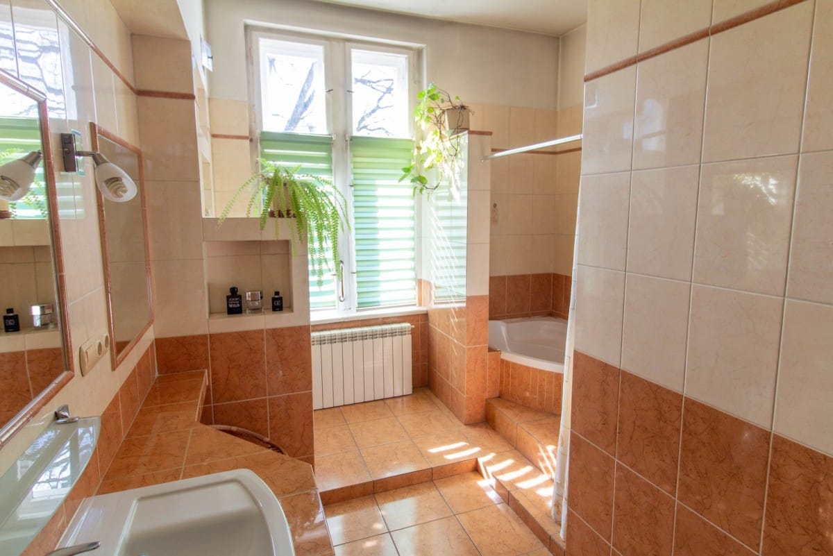 Mieszkanie 4 pokojowe na Sprzedaż