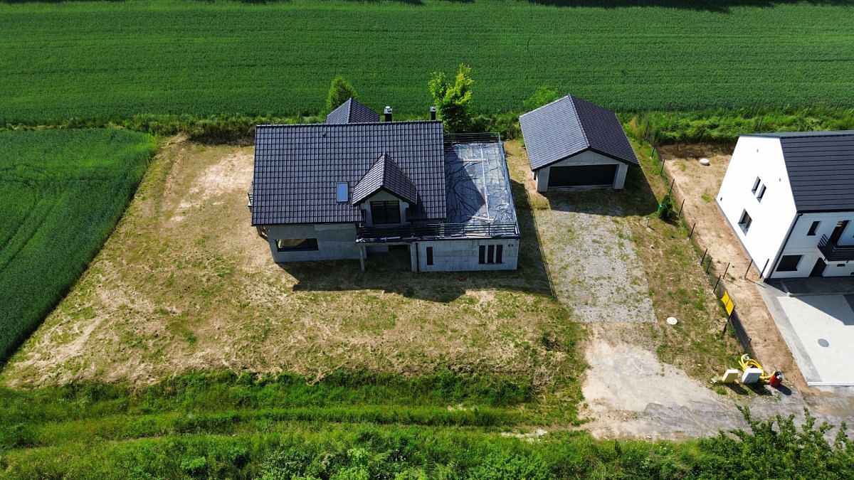 Dom 5 pokojowe na Sprzedaż