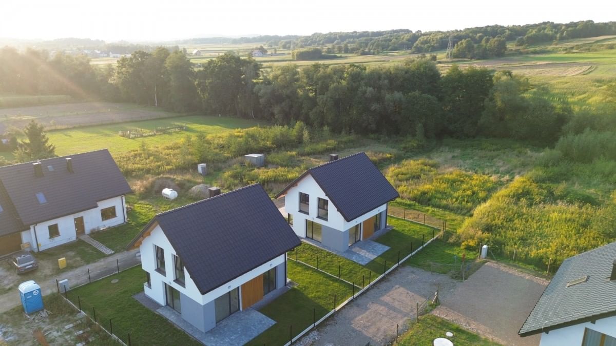 Dom 5 pokojowe na Sprzedaż