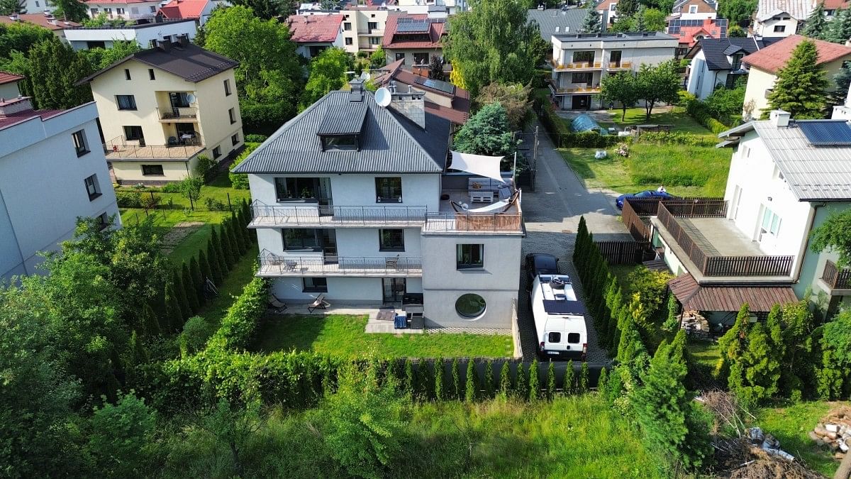 Dom 8 pokojowe na Sprzedaż