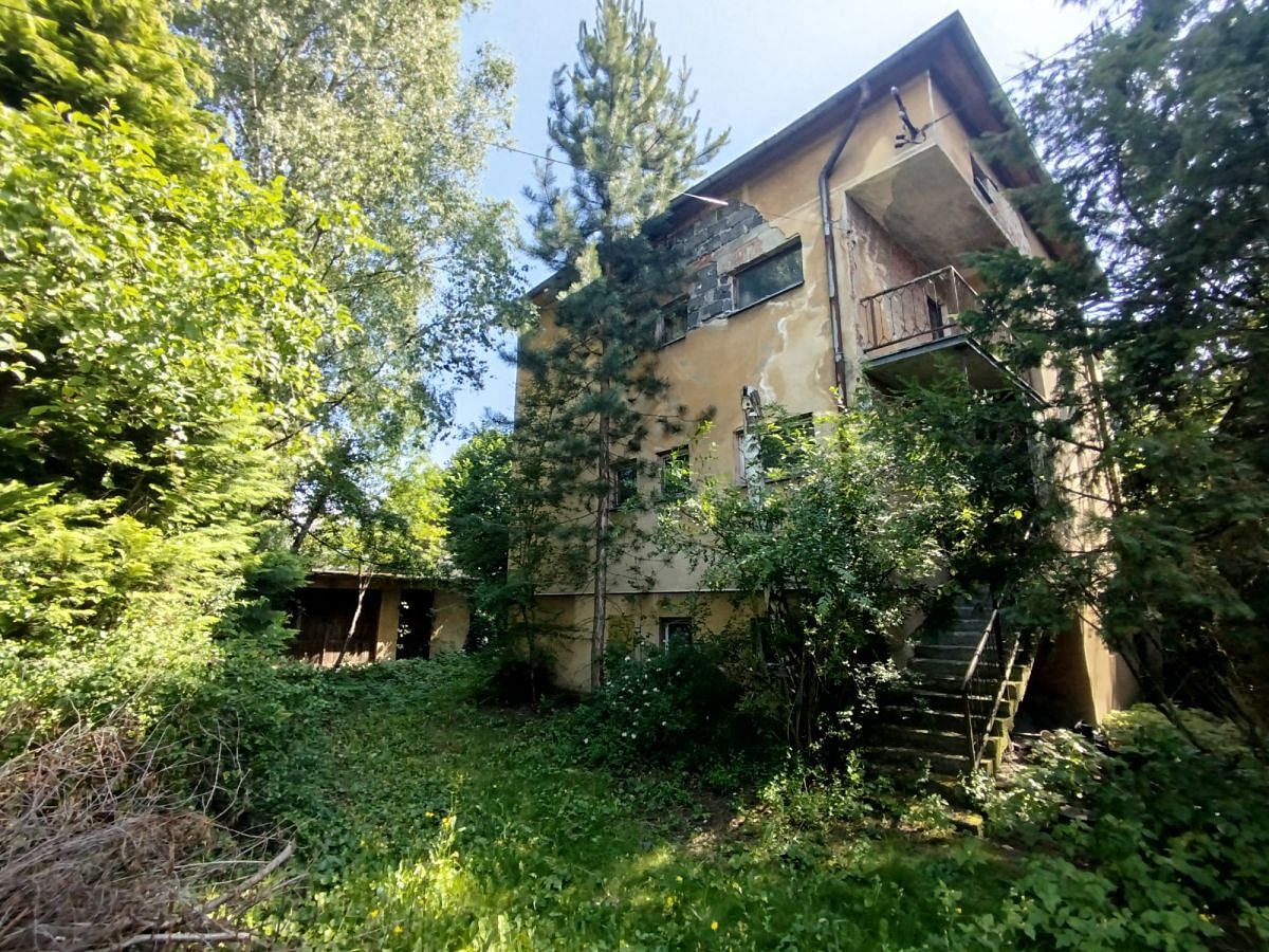 Dom 5 pokojowe na Sprzedaż