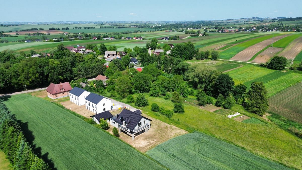 Dom 5 pokojowe na Sprzedaż