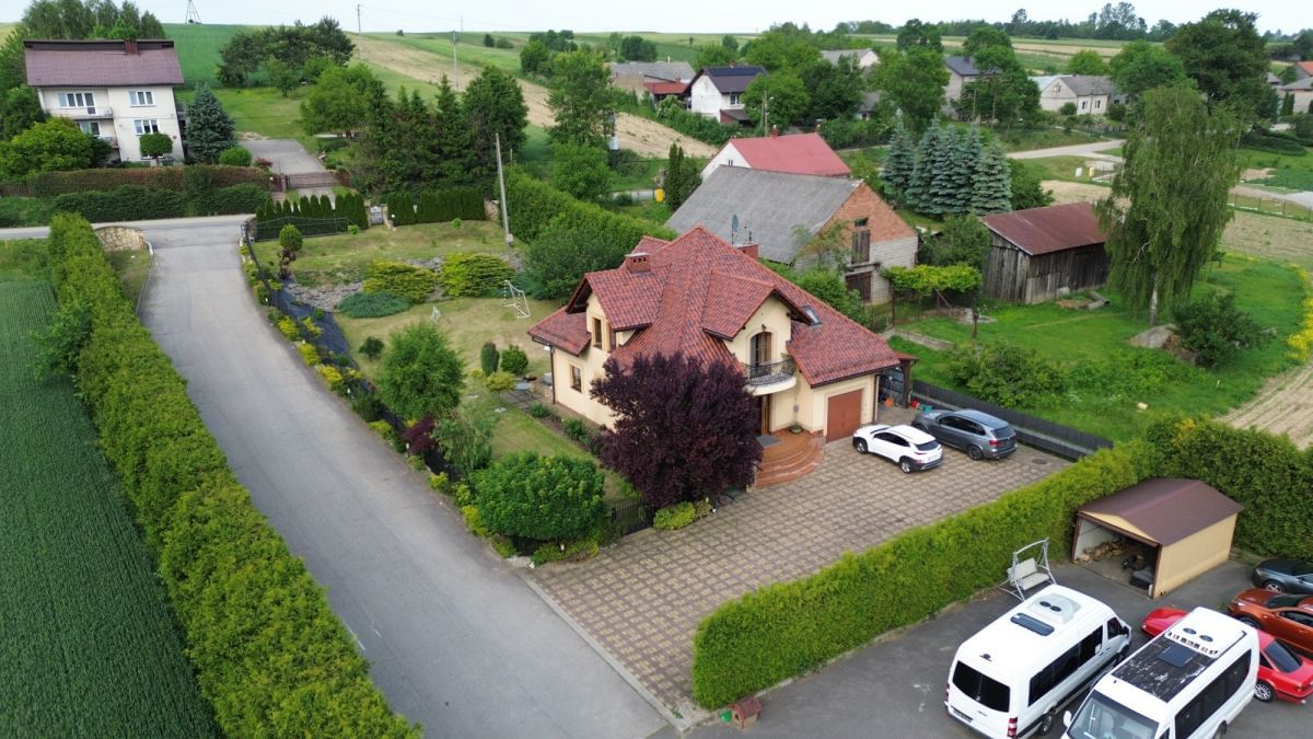 Dom 5 pokojowe na Sprzedaż