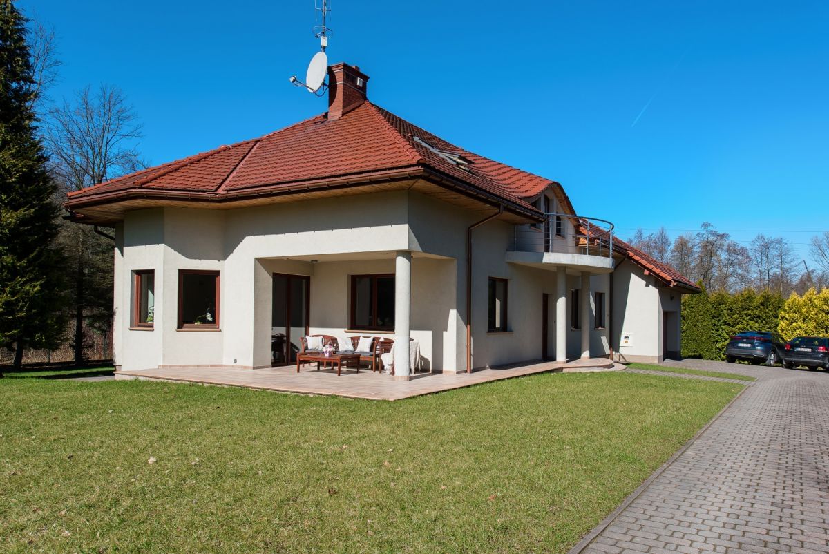 Dom 5 pokojowe na Sprzedaż